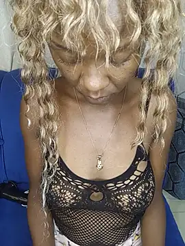 ariahsexy Adlı Modelin Canlı XXX Sohbeti