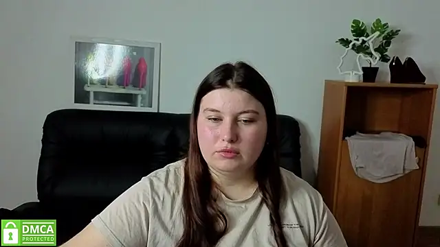 Katina_deeplou4 élő XXX-chatje