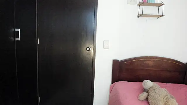Lucy_Doll85 라이브 XXX 채팅
