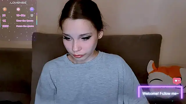 kittenalissa Adlı Modelin Canlı XXX Sohbeti