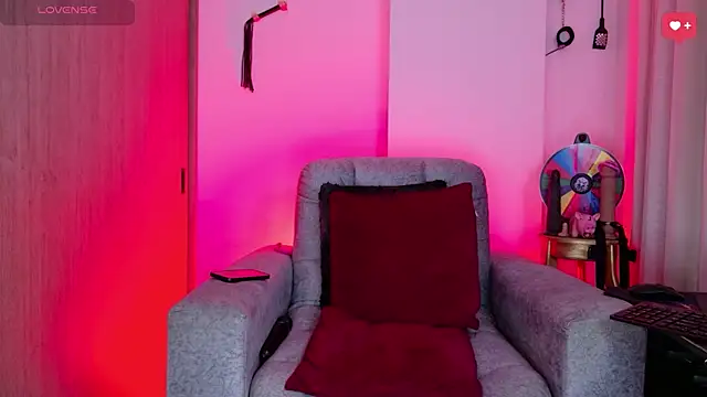 Diosa_AlexandraaのライブXXXチャット