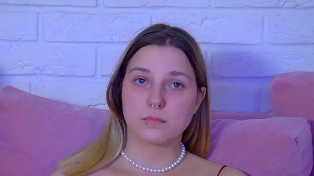 Chatroom XXX en direct de TinnaBurton