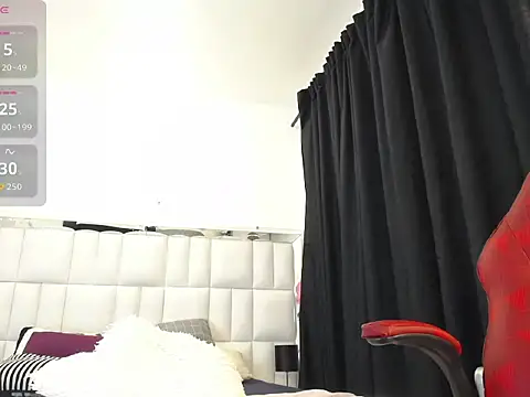 Chat +18 de Katy_Jhomson ao vivo