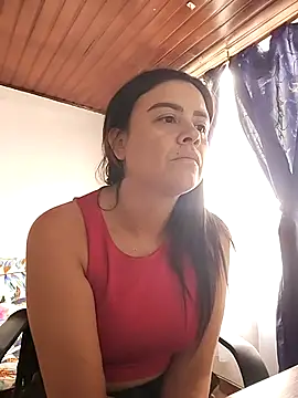 XXX chat uživo modela karlagiraldo198