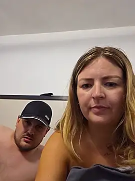 Czat XXX na żywo – DaddyXViolet