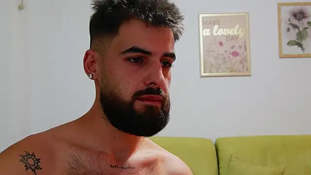 HairyRobxxx Adlı Modelin Canlı XXX Sohbeti