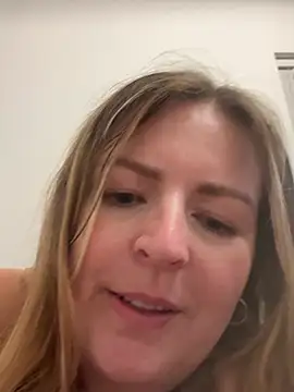 Chat XXX en directo de DaddyXViolet