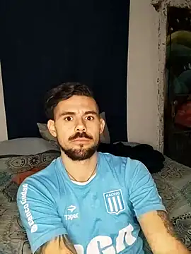 XXX chat uživo modela parejajuguetona420