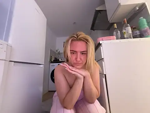 Chat XXX ao vivo de MaddyCherryX