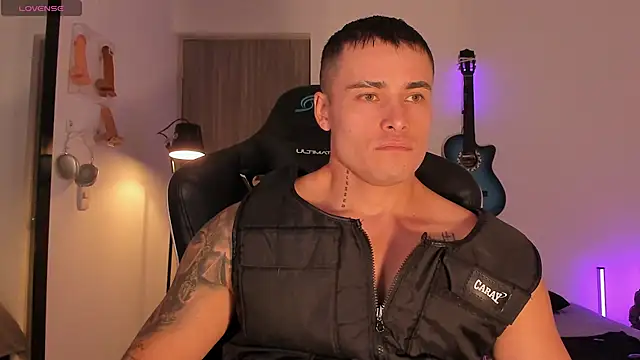 Онлайн чат XXX connorsmiith