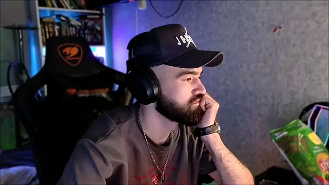 _Serious_Man Chat XXX live