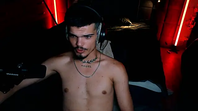 Chatroom XXX en direct de JordanShow