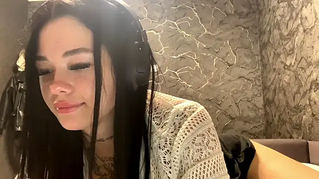 Astrid_XxX 即時 XXX 聊天