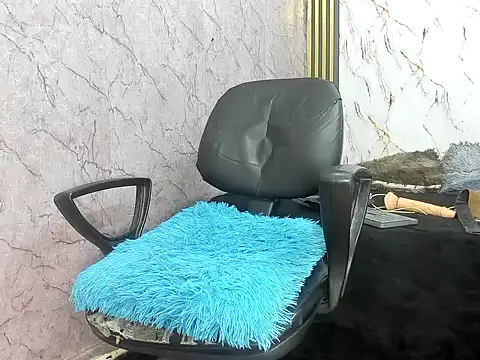 petal_bigx19 Live XXX Chat