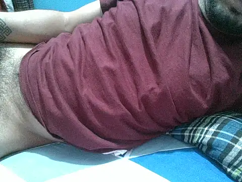 Precumboner Adlı Modelin Canlı XXX Sohbeti