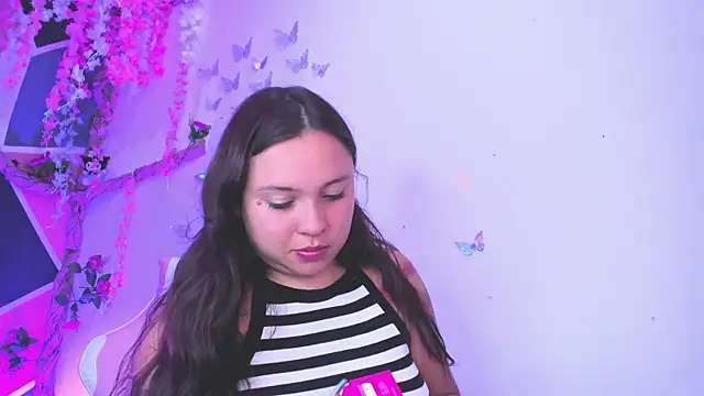 little_emma0: απευθείας συνομιλία ΧΧΧ