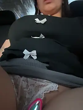 Chatroom XXX en direct de Miss_Bella_Flame
