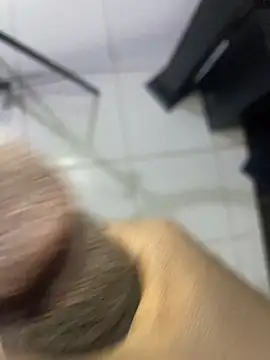 Chatroom XXX en direct de Kenyancock100