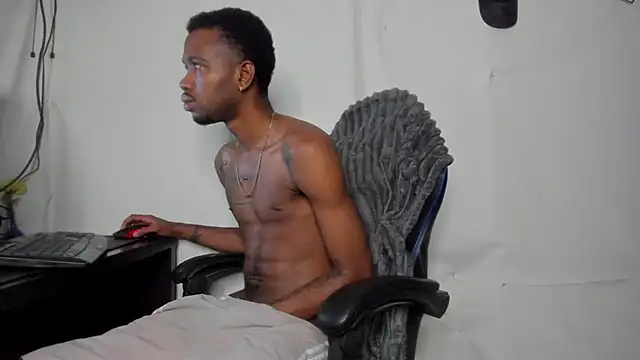 Kofi_exotic_2 Chat XXX in diretta