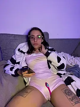 Poison_Ivy_29 Chat XXX in diretta