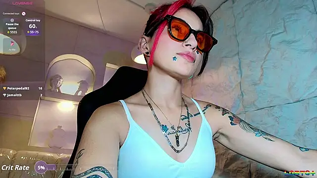 Moon_Red_r's Live XXX Chat