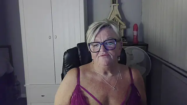 Živý XXX chat BridgetBlueEyes