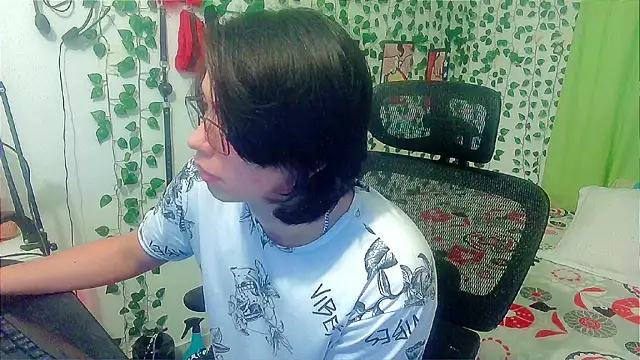 Czat XXX na żywo – Andy_gray