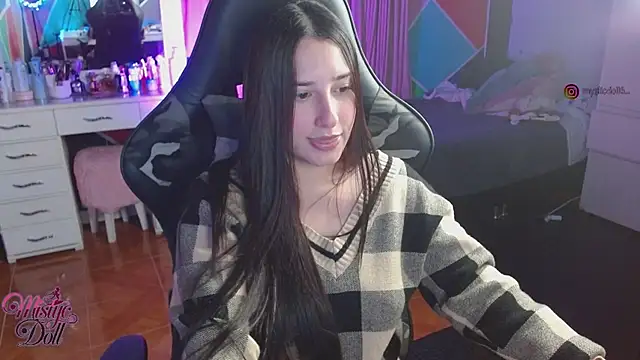 Mysticdooll69n Live XXX chat