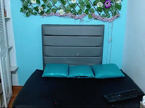 casandraroberthrs707 – Live XXX-chat