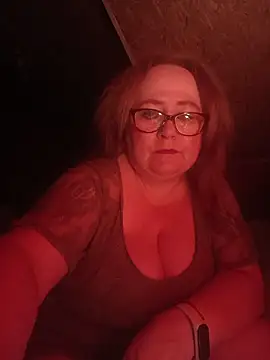 Chat +18 de Iwenne ao vivo