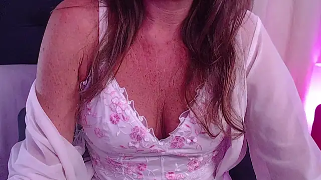Chat XXX en directo de NancyNaughty