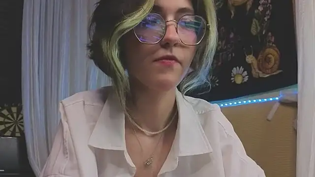 Miko_Meow Show in webcam