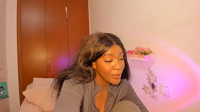 viioolleettaa's Live XXX Chat