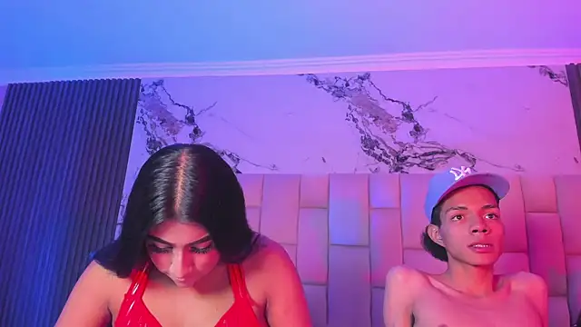 candyandmarilyn Adlı Modelin Canlı XXX Sohbeti