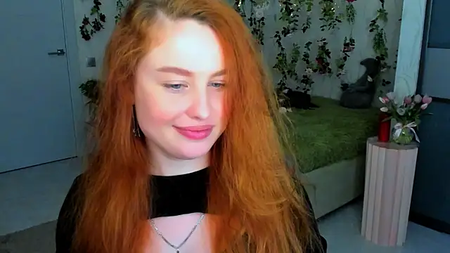 AirySilhouette Chat XXX live
