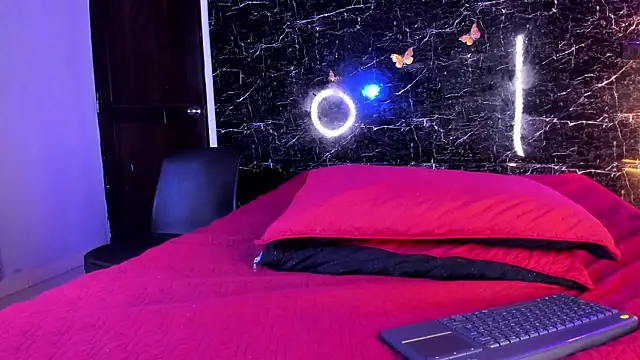 XXX chat uživo modela Adrian_Wolf