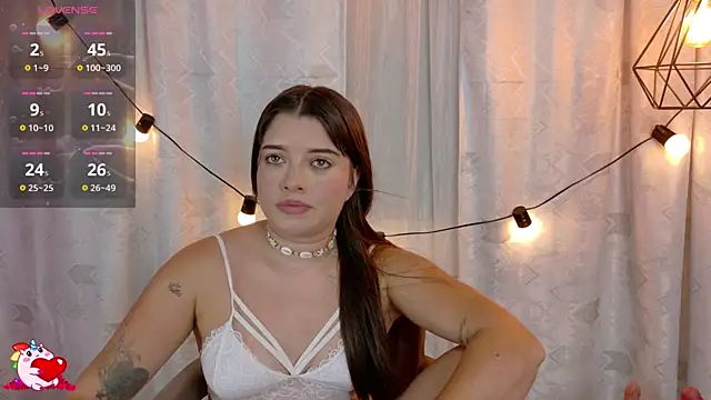 Lia_little18's Live XXX Chat