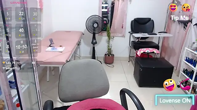 titsbigloversn Live XXX chat