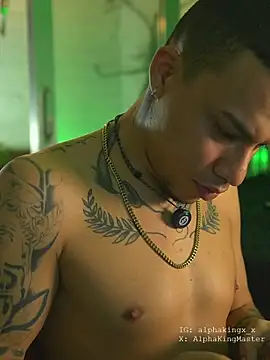 XXX chat uživo modela AlphaMasterXxx