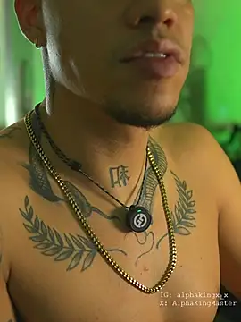 AlphaMasterXxx XXX чат на живо