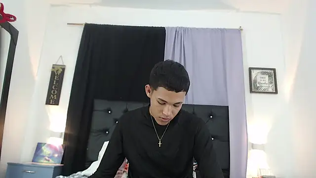 Chat XXX en directo de RoySteven