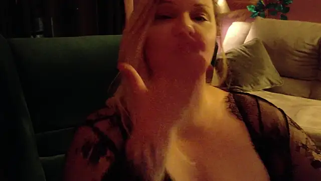 Chat XXX en directo de DominaSadique