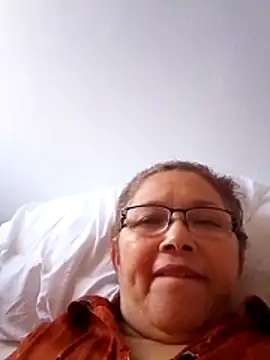 Chat +18 de Cessi50 ao vivo