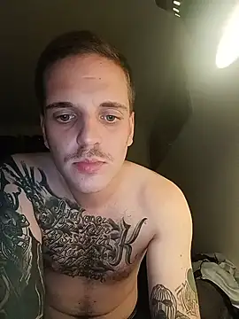 Chat +18 de Davidoffcoolbigdick ao vivo