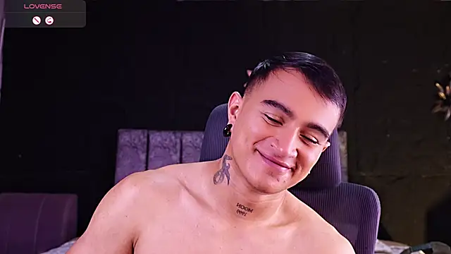 Živý XXX chat LiamDeep