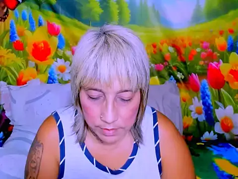 צ'אט XXX בשידור חי של indianroxy