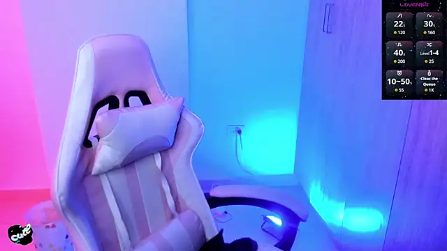 Онлайн чат XXX Saskyaa