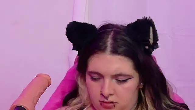 Chat +18 de Sachi_Meow ao vivo