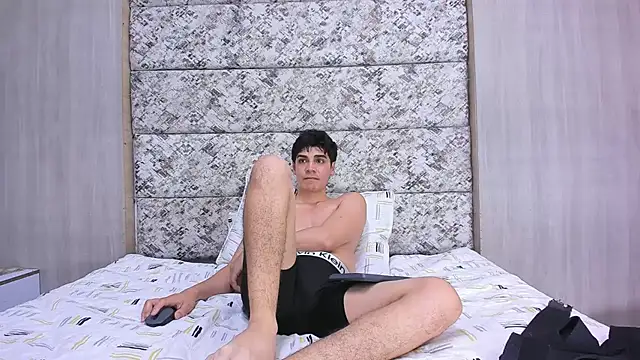 frank_jhonsson's Live XXX Chat