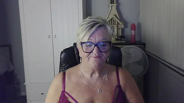 Chat XXX ao vivo de BridgetBlueEyes